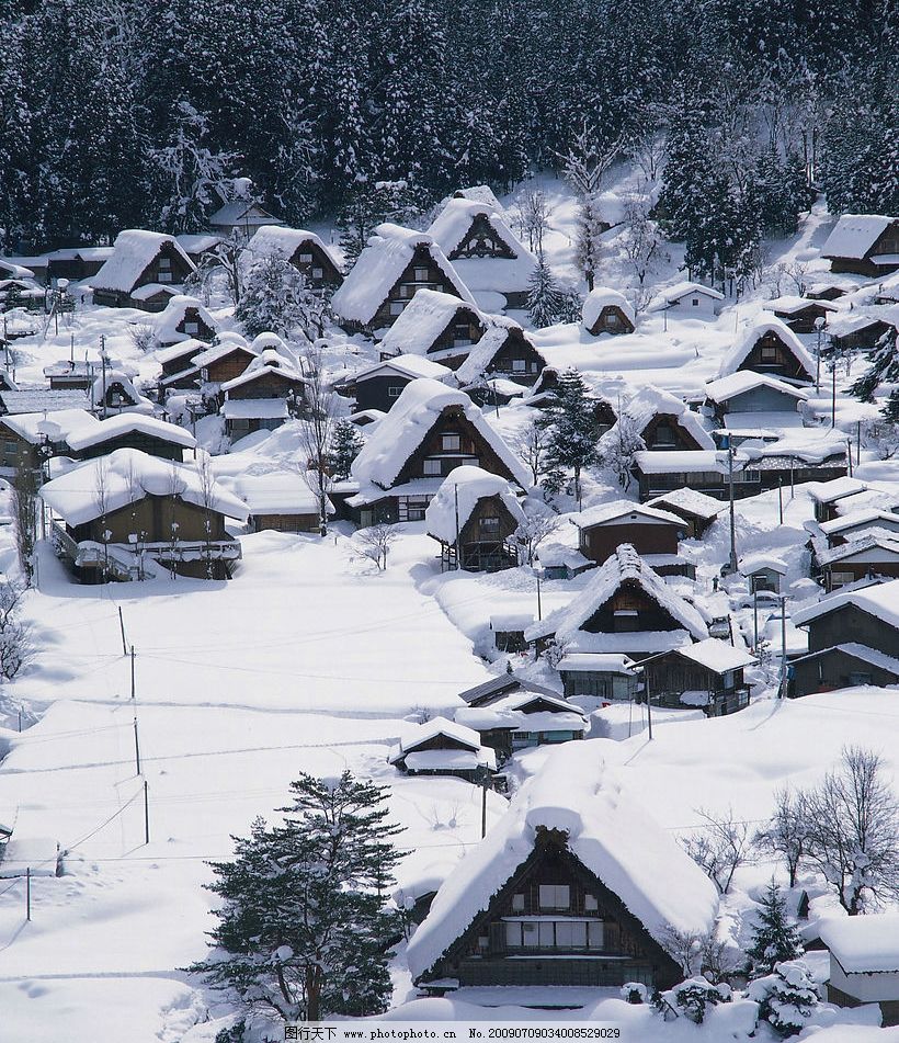 小院水彩风景画农村风景画冬天雪地民房篱笆油画风景田野风光