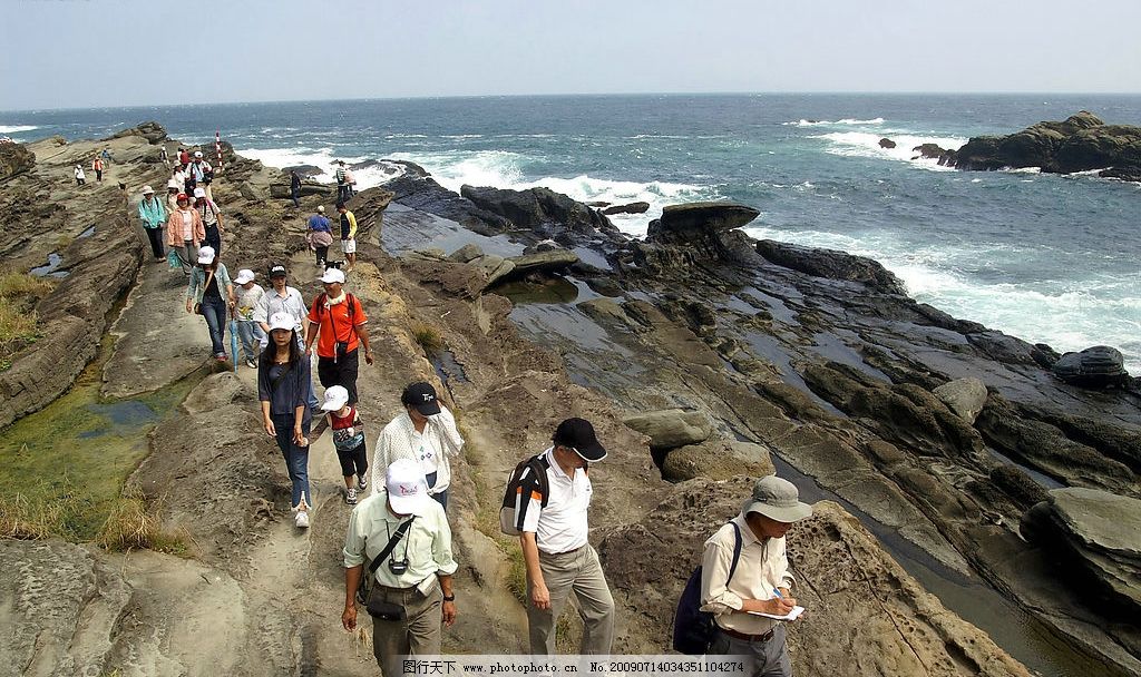 海岸 旅游 景观 景象 天空 云彩 海洋 岩礁 地质 岩石 蚀地 人潮 旅游