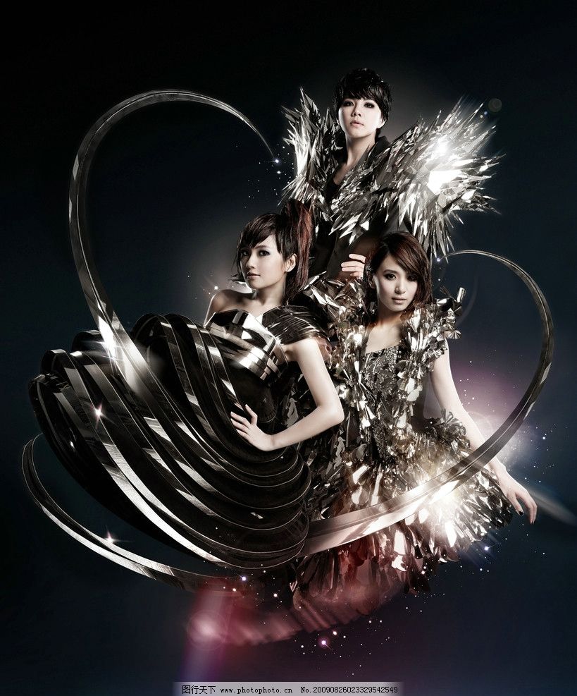 S H E爱而为一演唱会海报图片