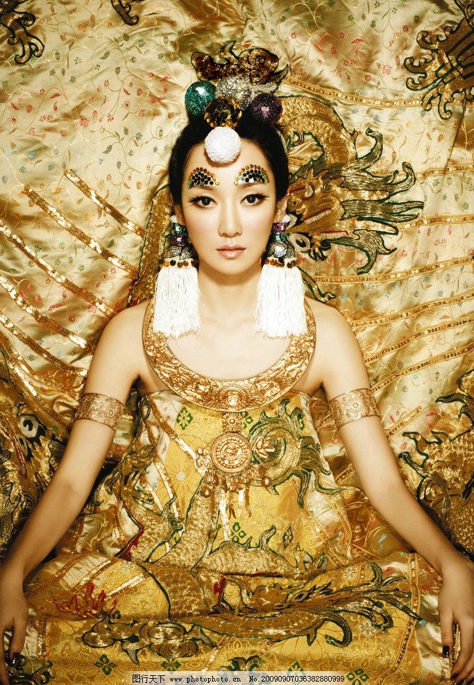 萨顶顶 万物生图片