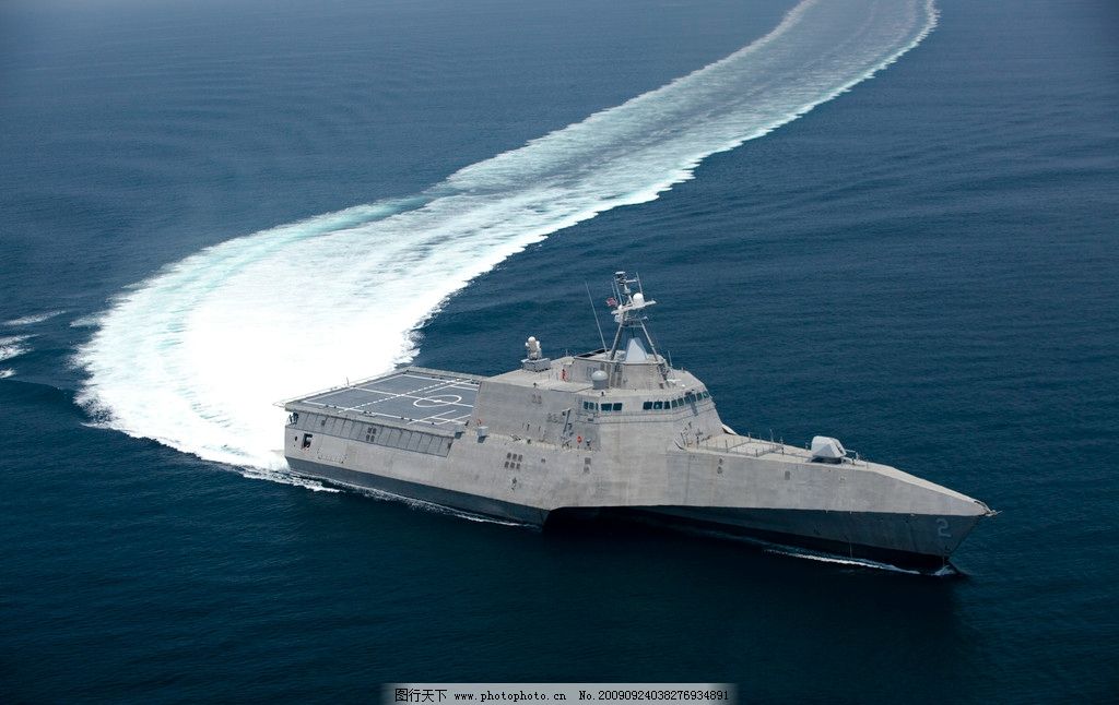 美国“独立”号濒海战斗舰图片