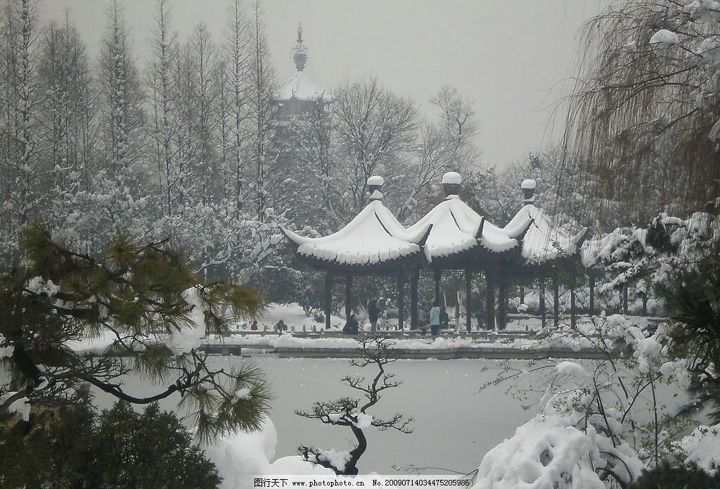 江南雪景图片